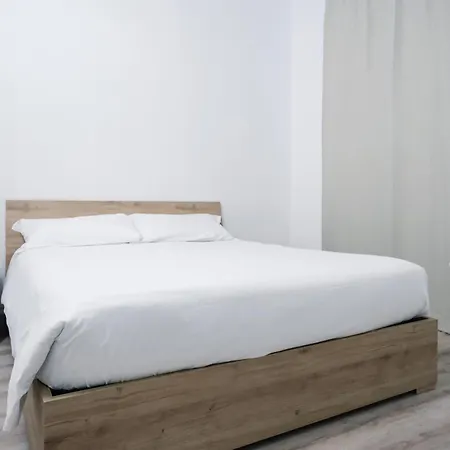 Flora Inn, Scotti's House - Due Passi In Centro Guest house Bergamo