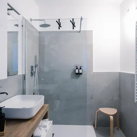 Flora Inn, Scotti's House - Due Passi In Centro Guest house Bergamo